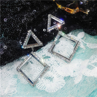 Elegant Crystal Earrings (Round Style) Gold/Silver